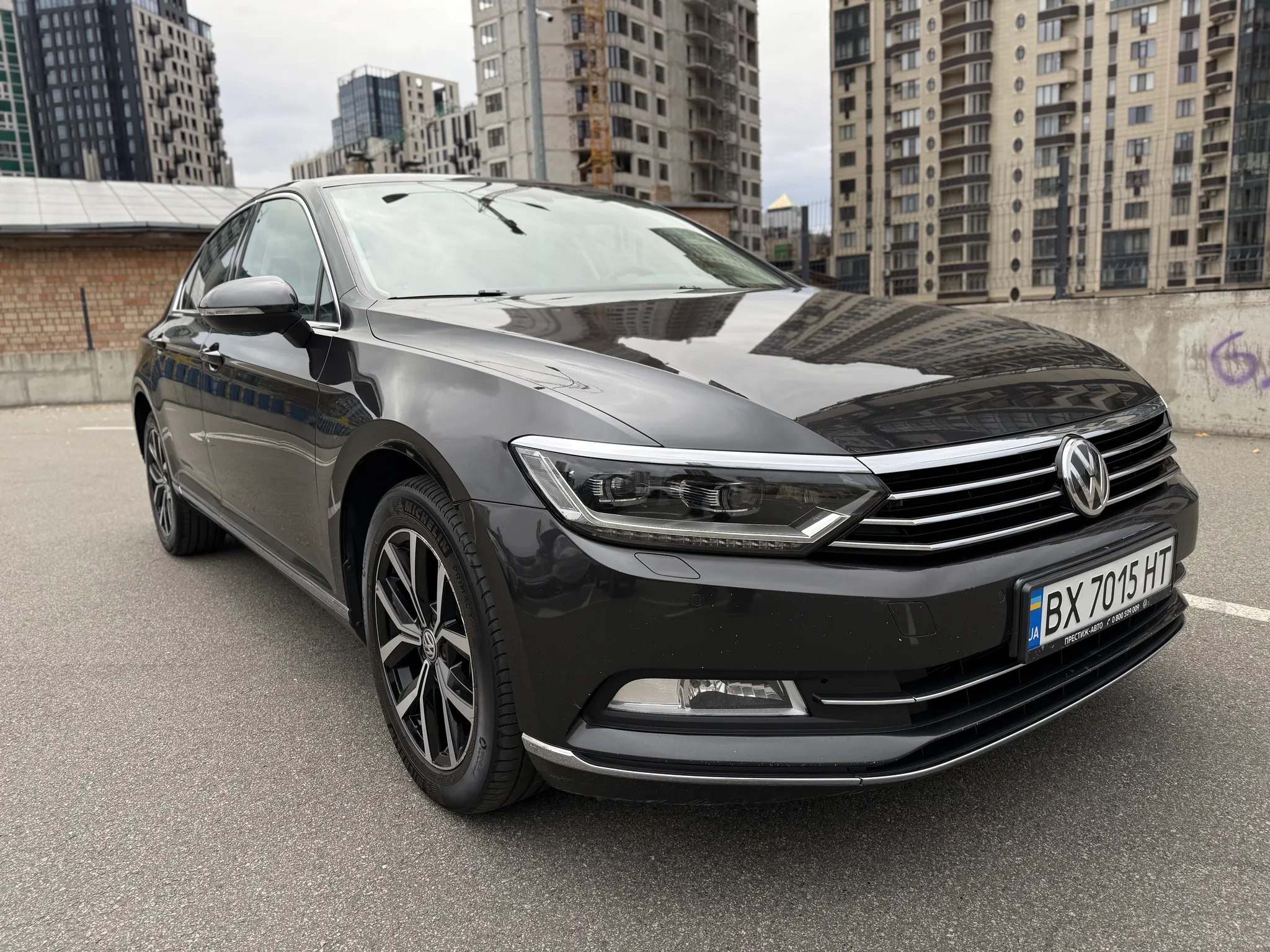 Volkswagen Passat — фото 1