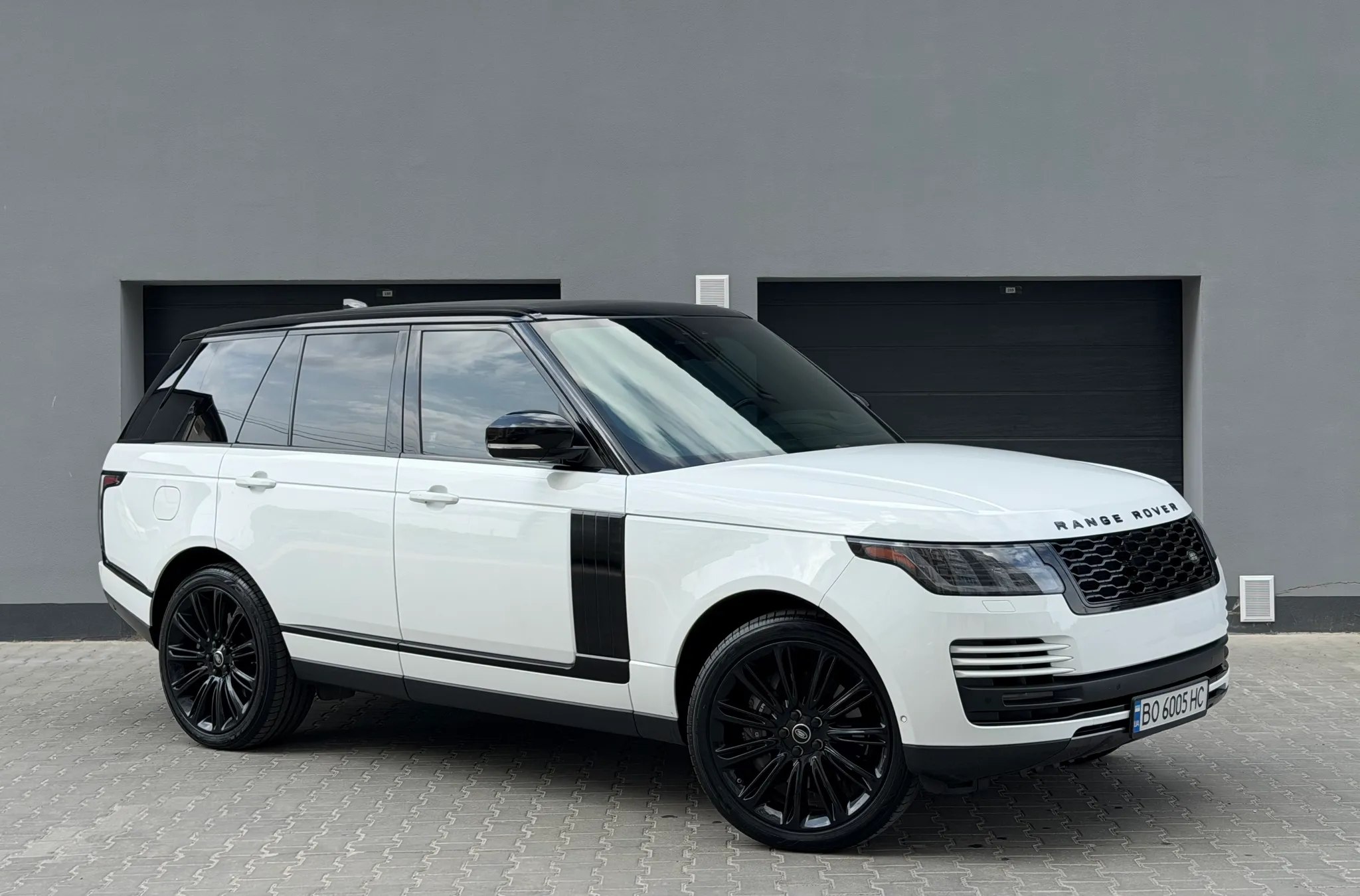 Land Rover Range Rover — фото 1