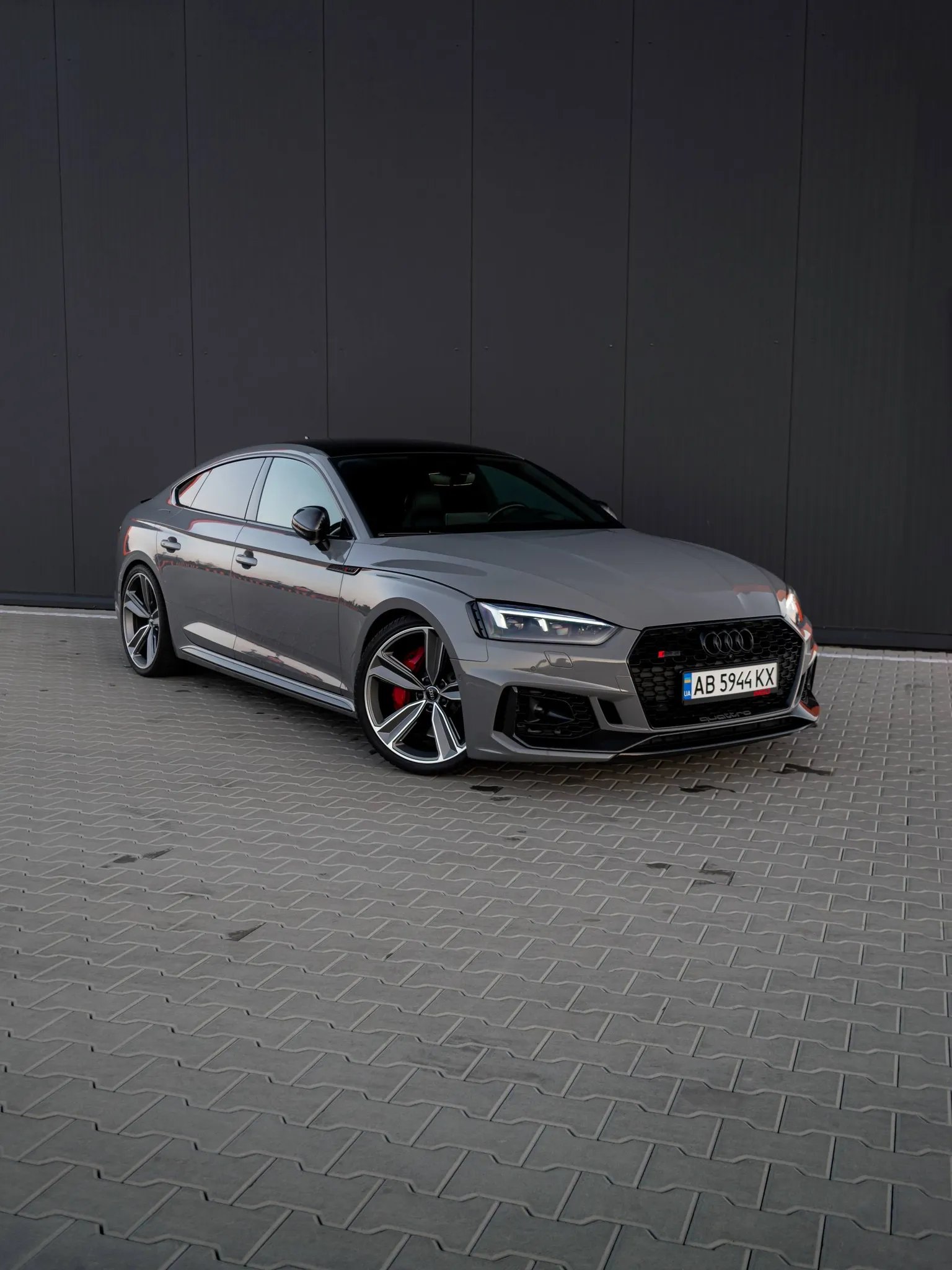 Audi RS 5 — фото 1