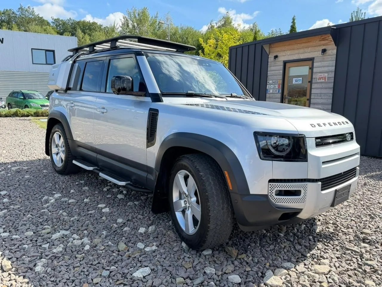Land Rover Defender — фото 1