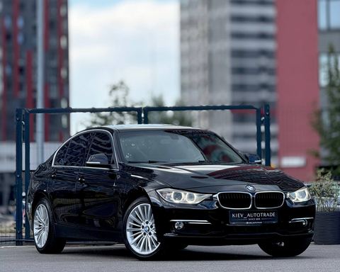 BMW 328i