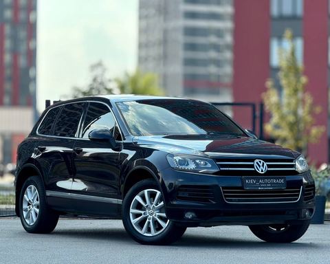 Volkswagen Touareg Official