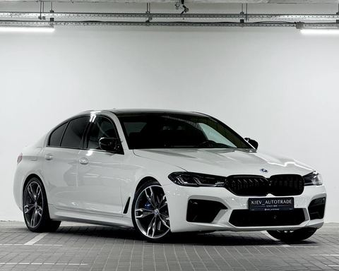 BMW M550i