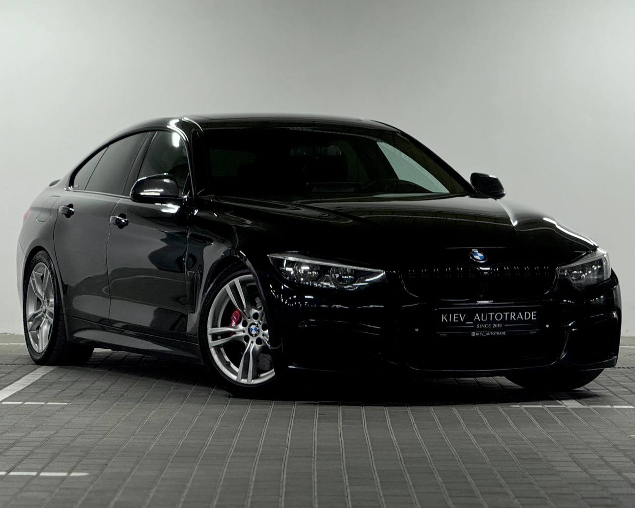 BMW 440i — фото 1