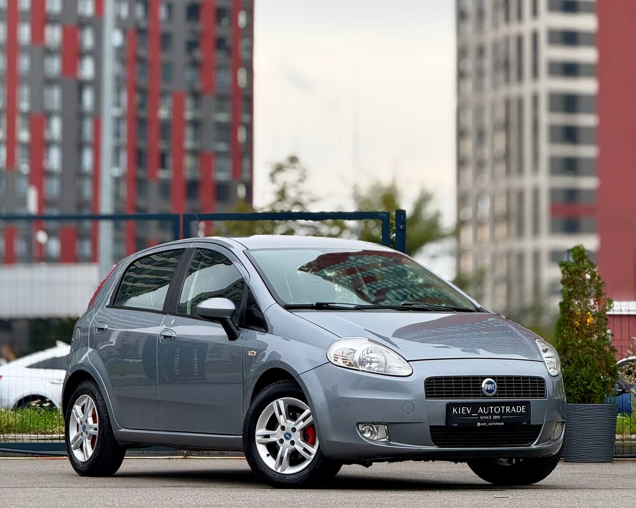 Fiat Grande Punto — фото 1