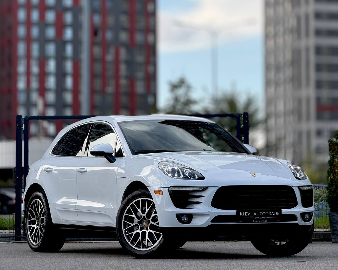 Porsche Macan S — фото 1