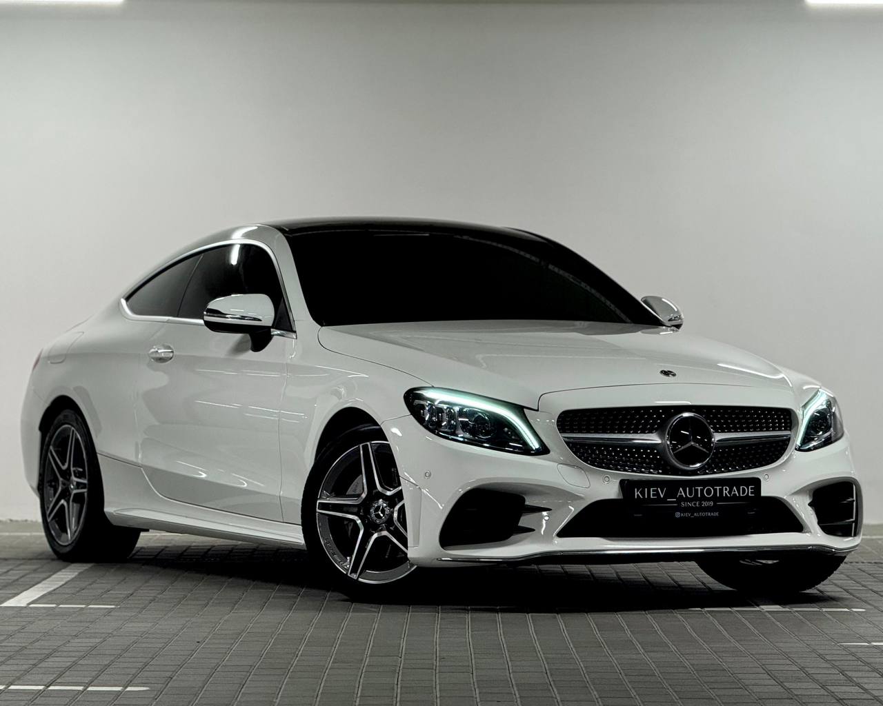 Mercedes-Benz C-Coupe 200 AMG — фото 1