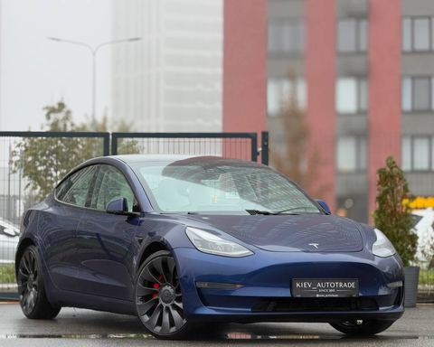 Tesla Model 3 — фото 1