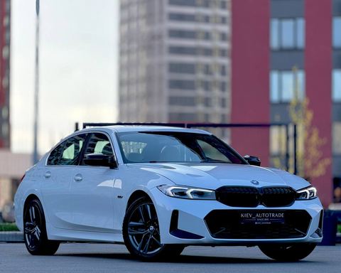 BMW 330e