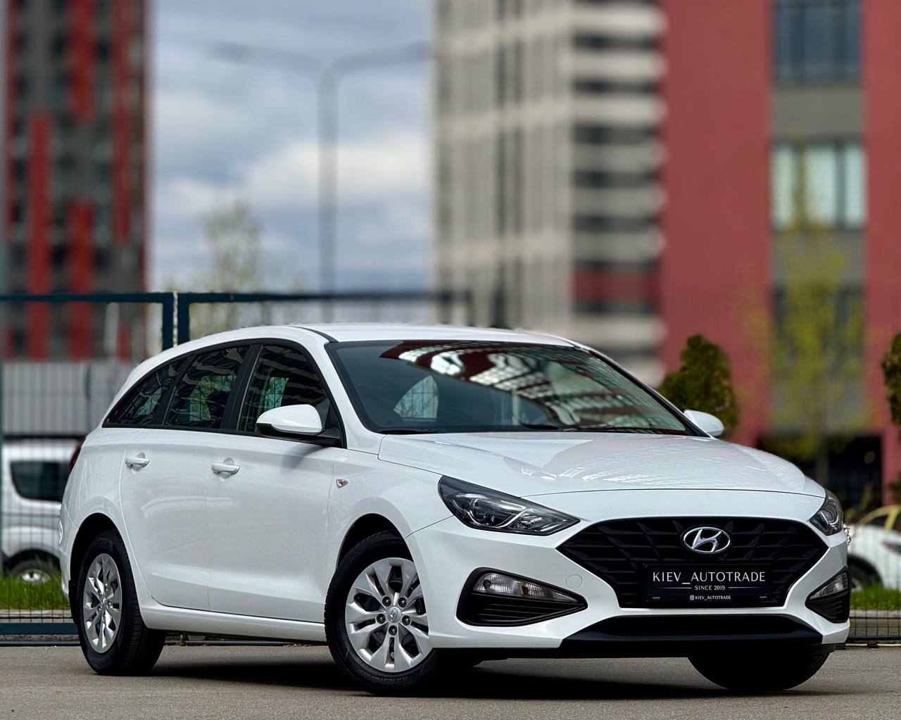 Hyundai i30 Official — фото 1