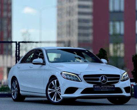 Mercedes-Benz C300