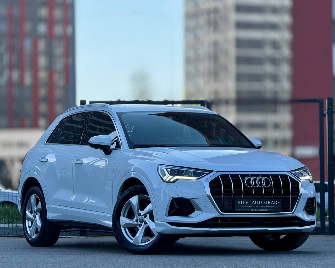 Audi Q3 35 TDI — фото 1