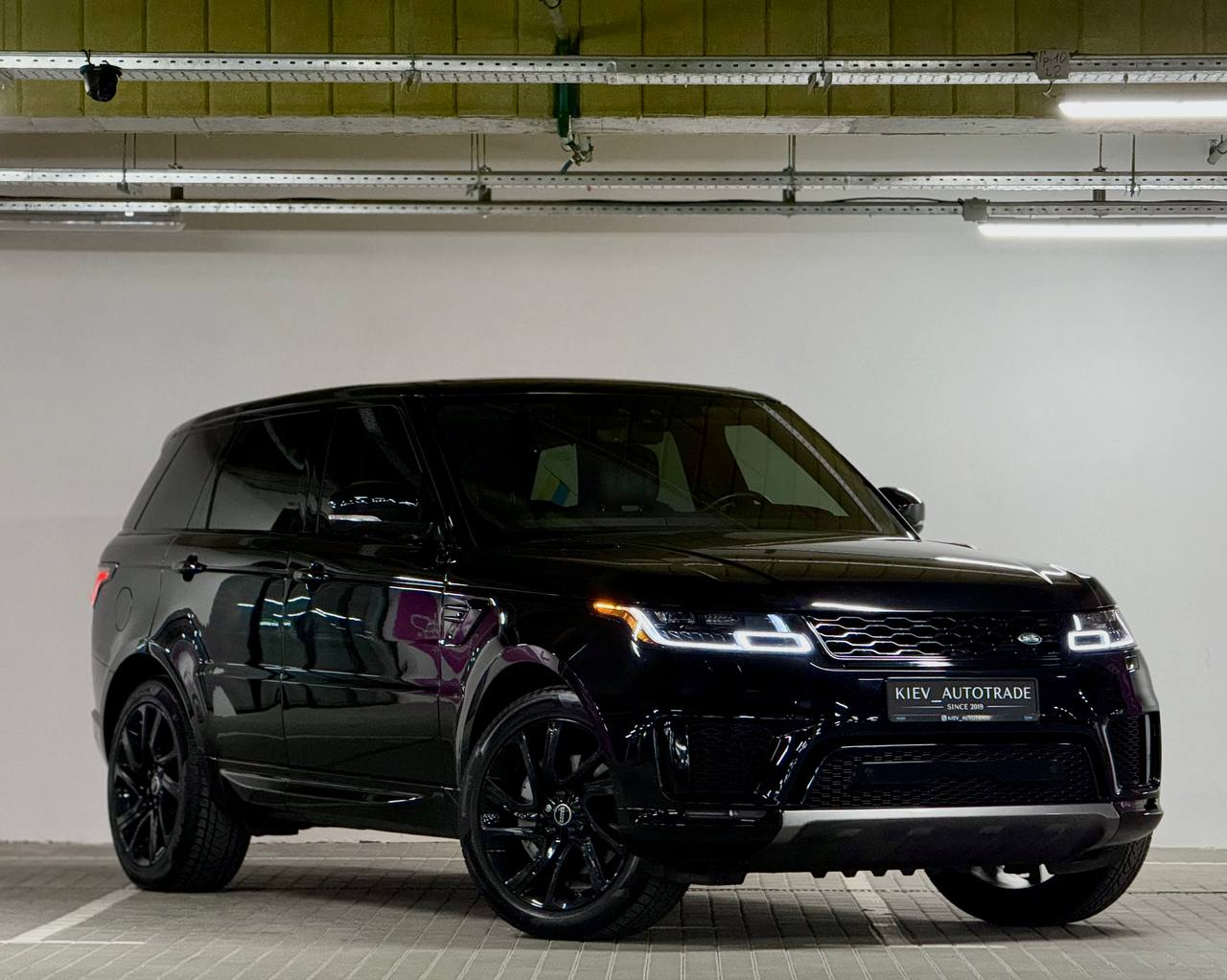 Land Rover Range Rover Sport — фото 1