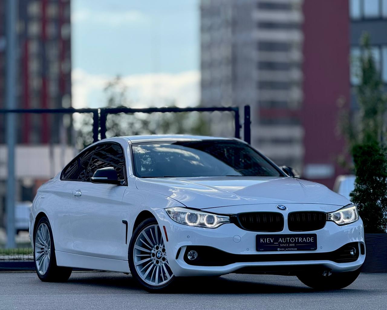 BMW 428i — фото 1