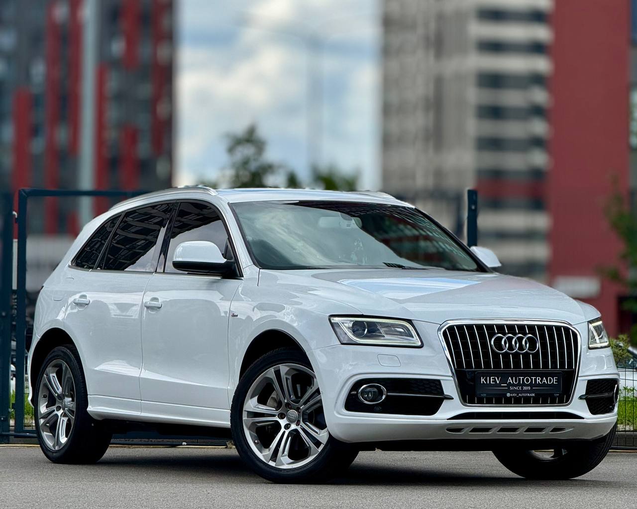Audi Q5 Quattro — фото 1