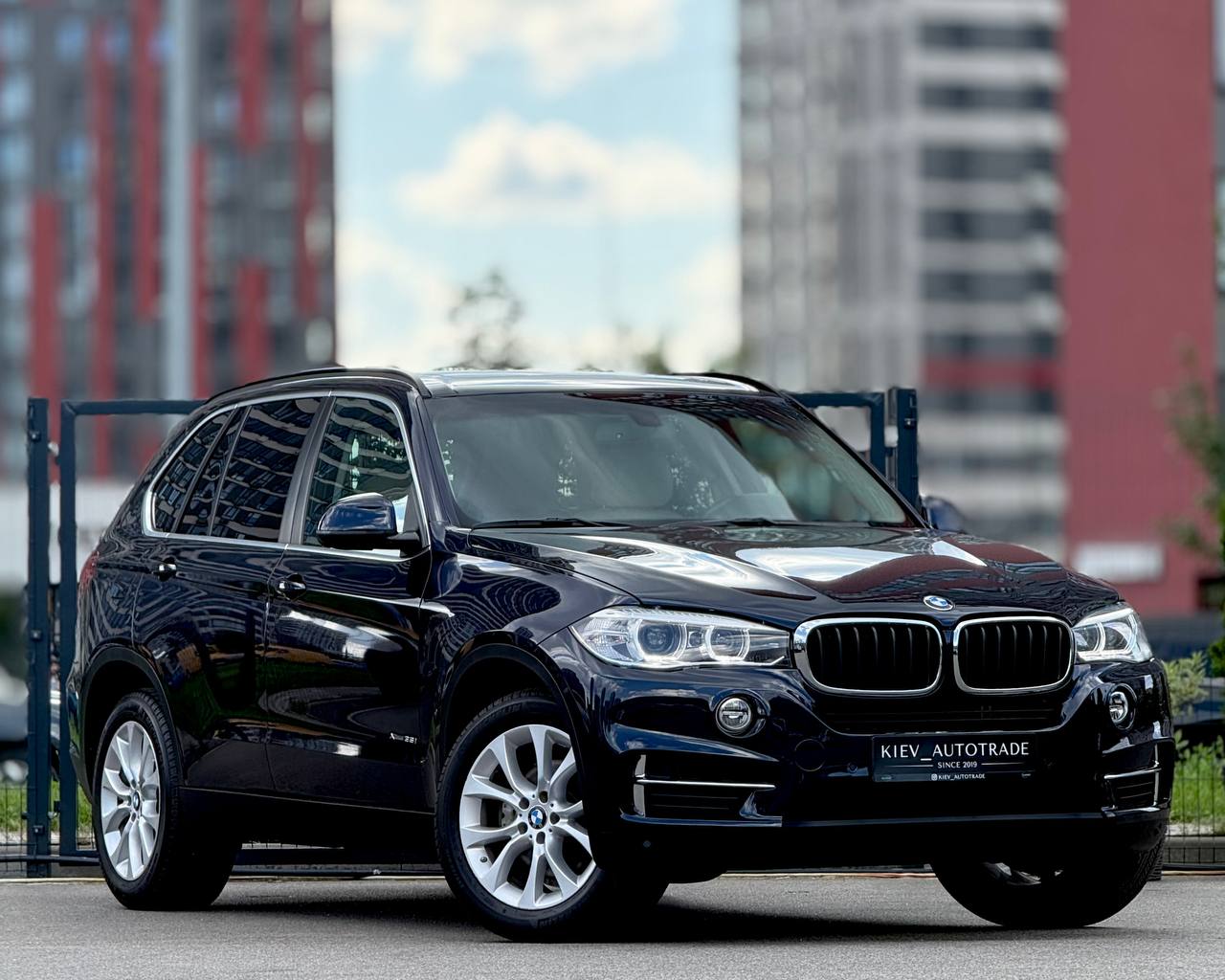 BMW X5 35i X-Drive — фото 1
