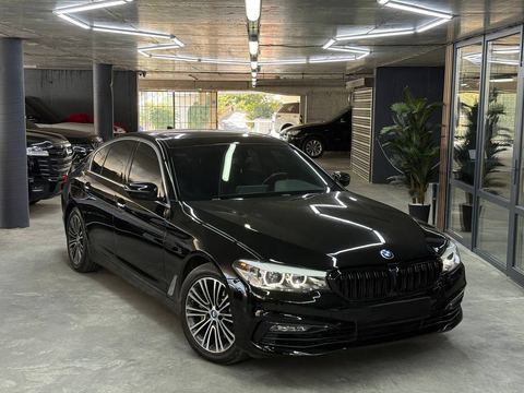 BMW 530e