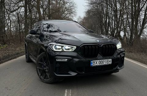 BMW X6 M50I
