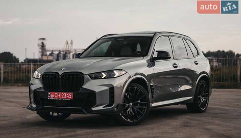 BMW X5 M60i