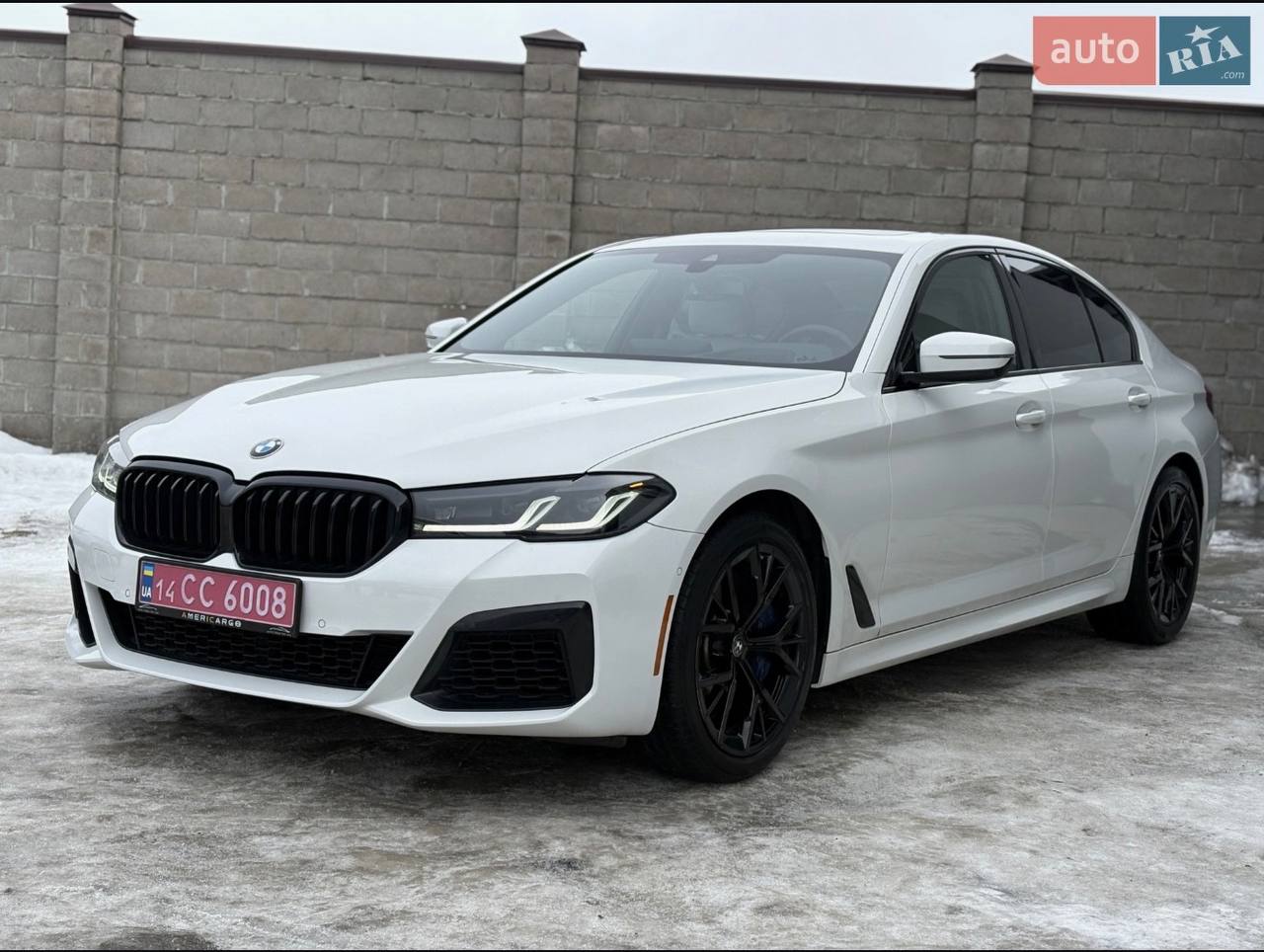 BMW 540i — фото 1