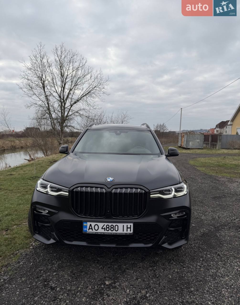 BMW X7 M50i — фото 1