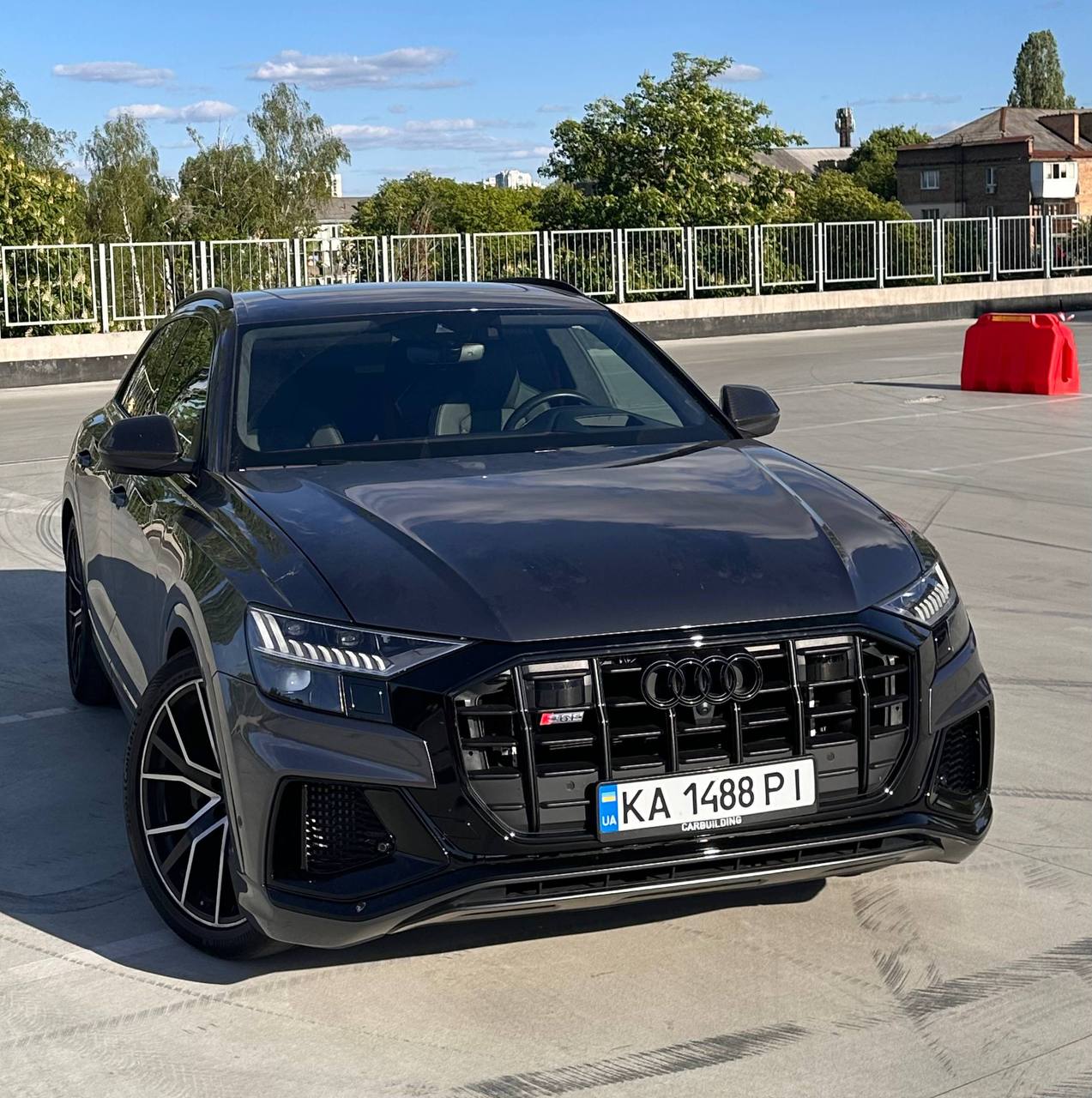 Audi SQ8 — фото 1