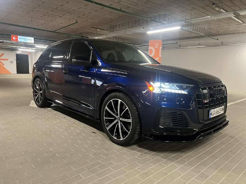 Audi SQ7 — фото 1