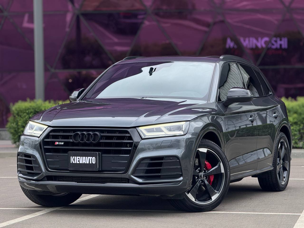 Audi SQ5 — фото 1