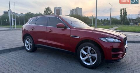 Jaguar F-PACE