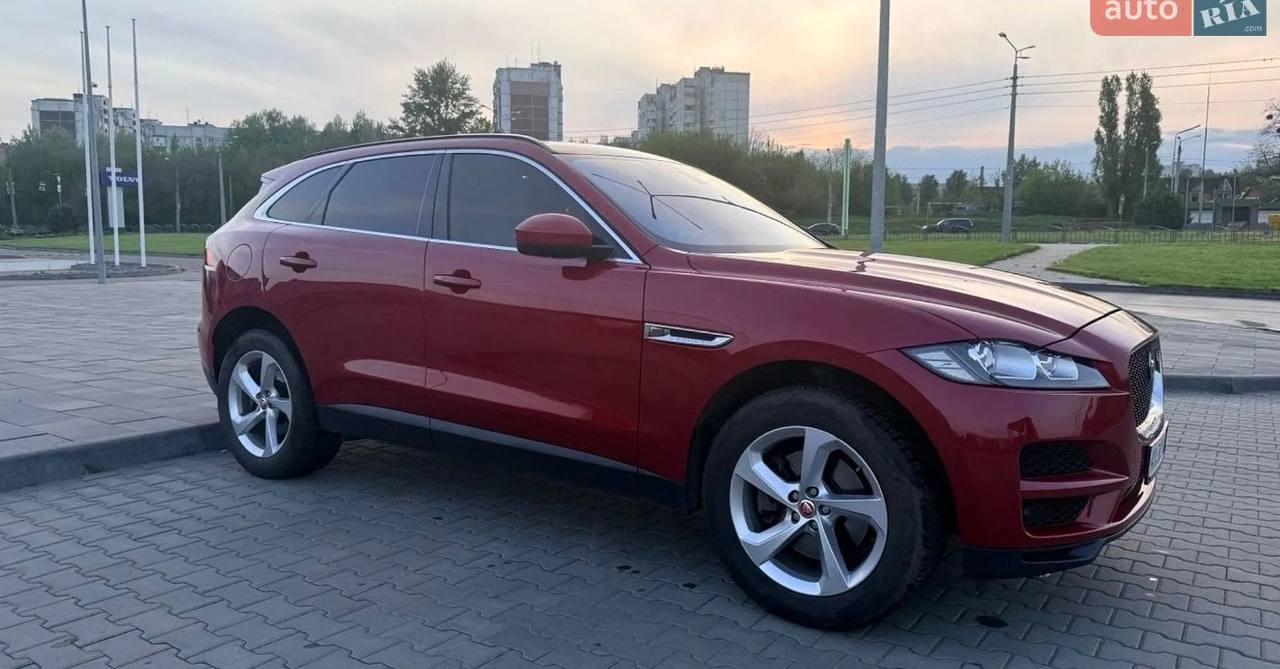 Jaguar F-PACE — фото 1