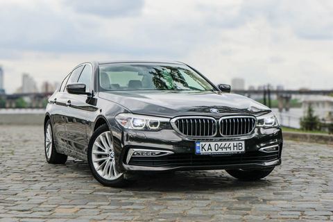 BMW 520I