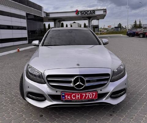 Mercedes-Benz C300