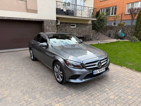 Mercedes-Benz C300