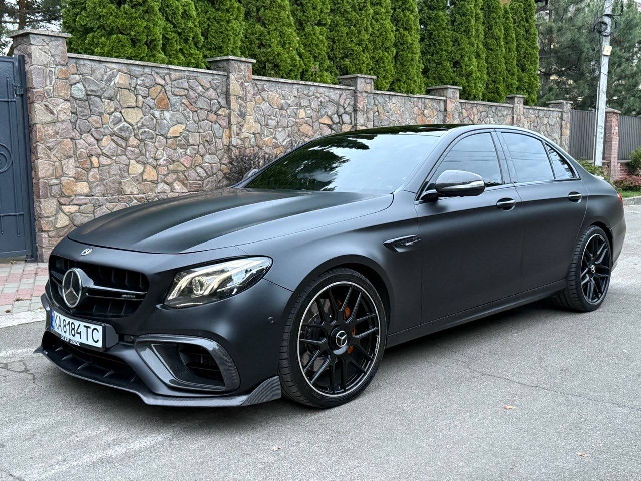 Mercedes-Benz E63 — фото 1