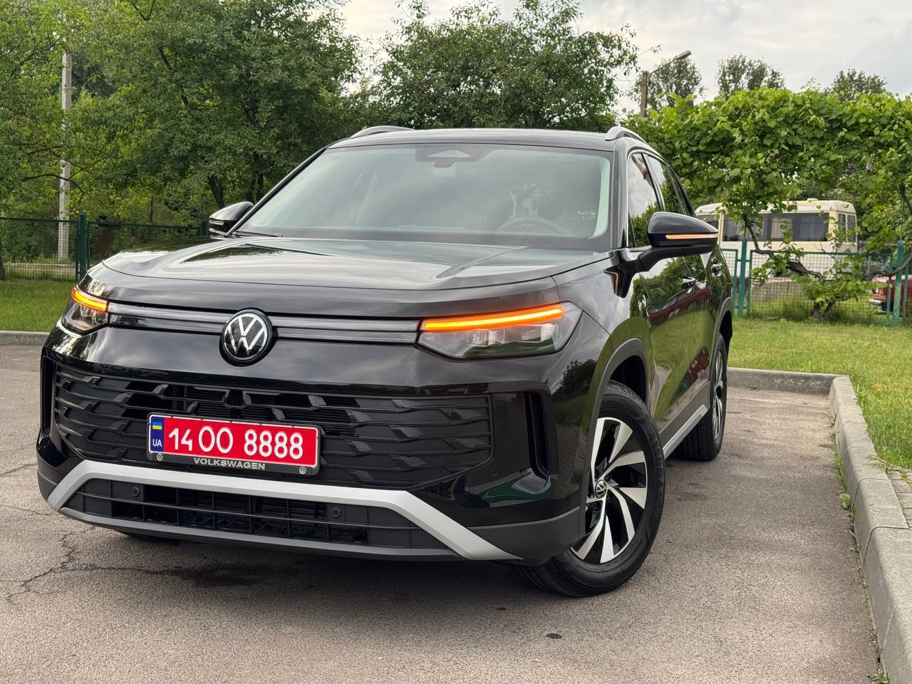 Volkswagen Tiguan — фото 1
