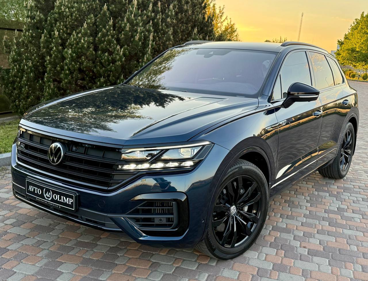 Volkswagen Touareg R-Line — фото 1