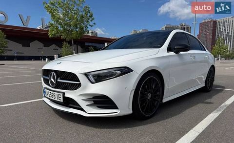 Mercedes-Benz A 220