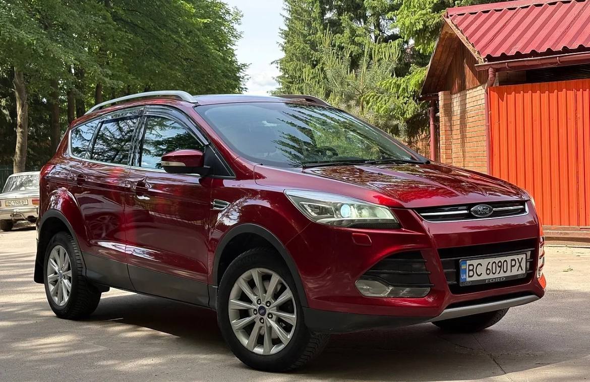 Ford Kuga Titanium — фото 1