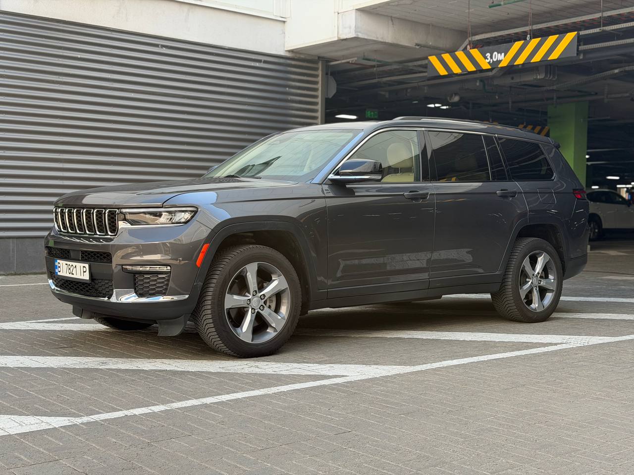 Jeep Grand Cherokee L — фото 1