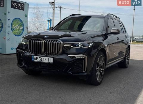 BMW X7 M50D