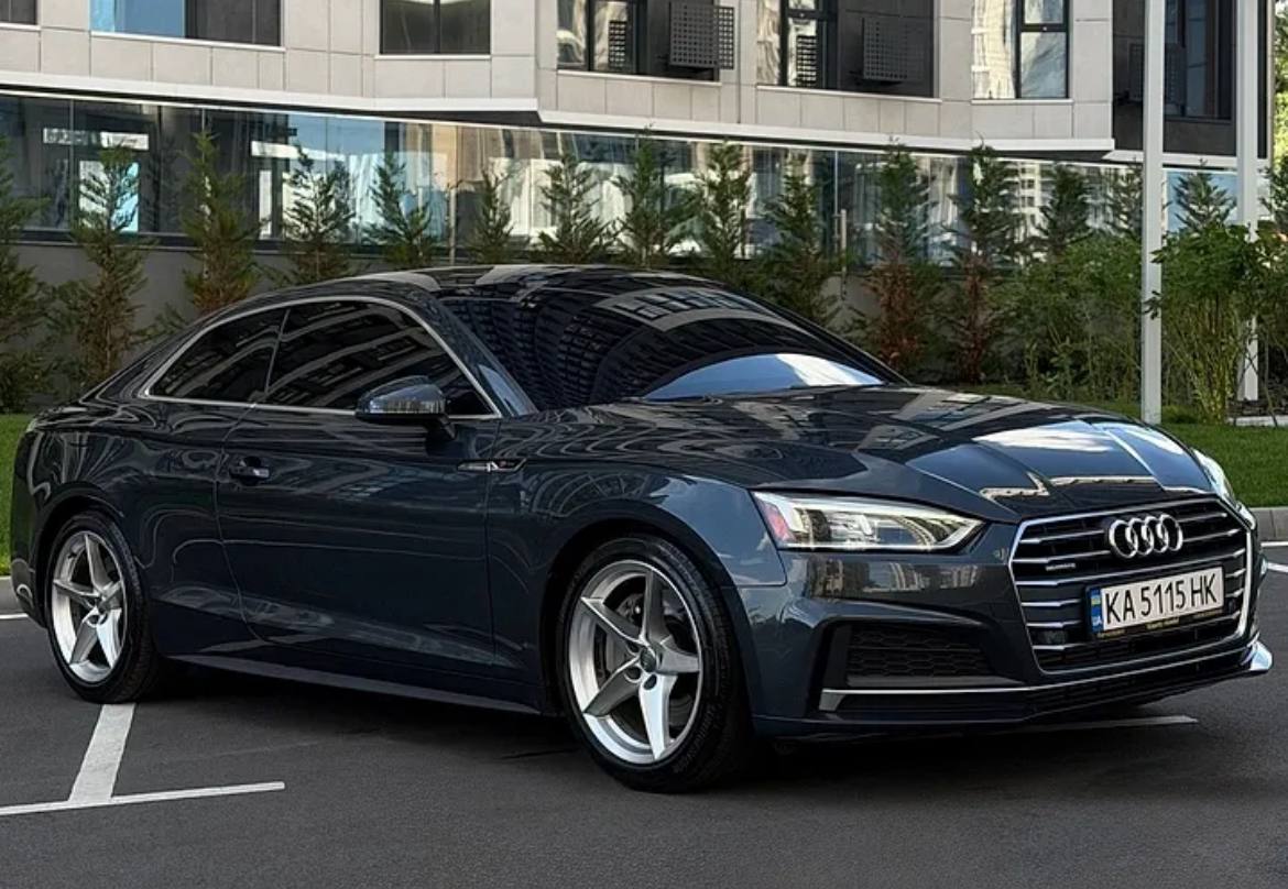 Audi A5 — фото 1