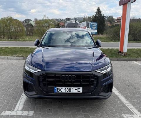 Audi Q8