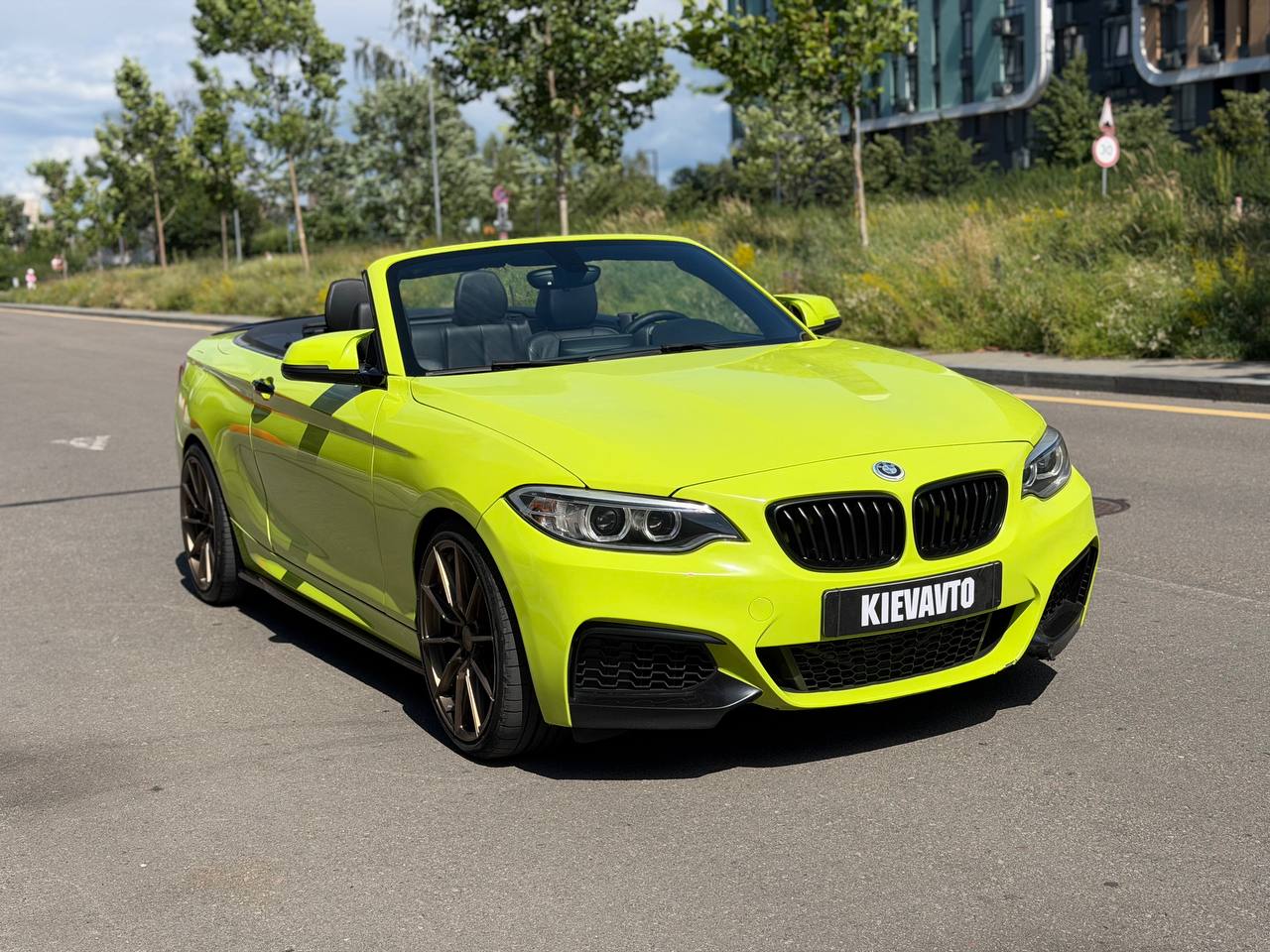 BMW M235i