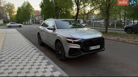 Audi Q8