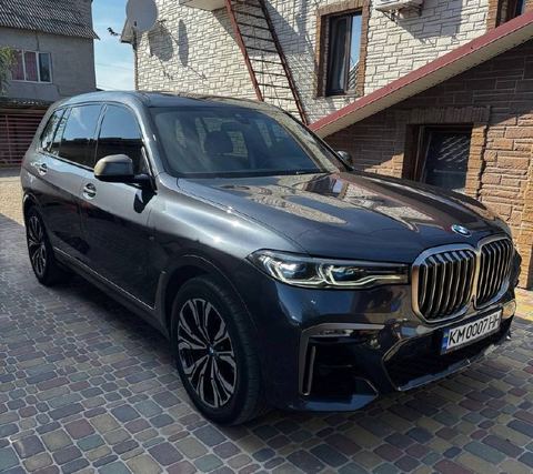 BMW X7 M50D