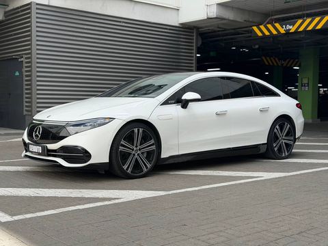 Mercedes-Benz EQS 450