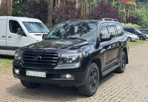 Toyota Land Cruiser 200
