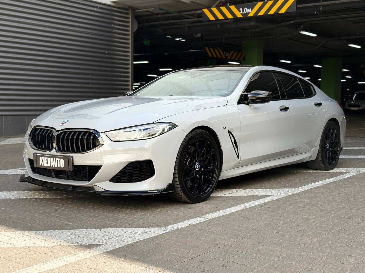 BMW 840i