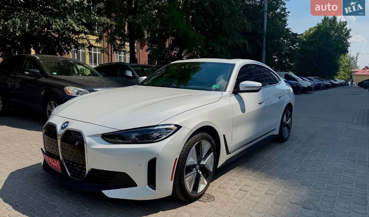 BMW i4