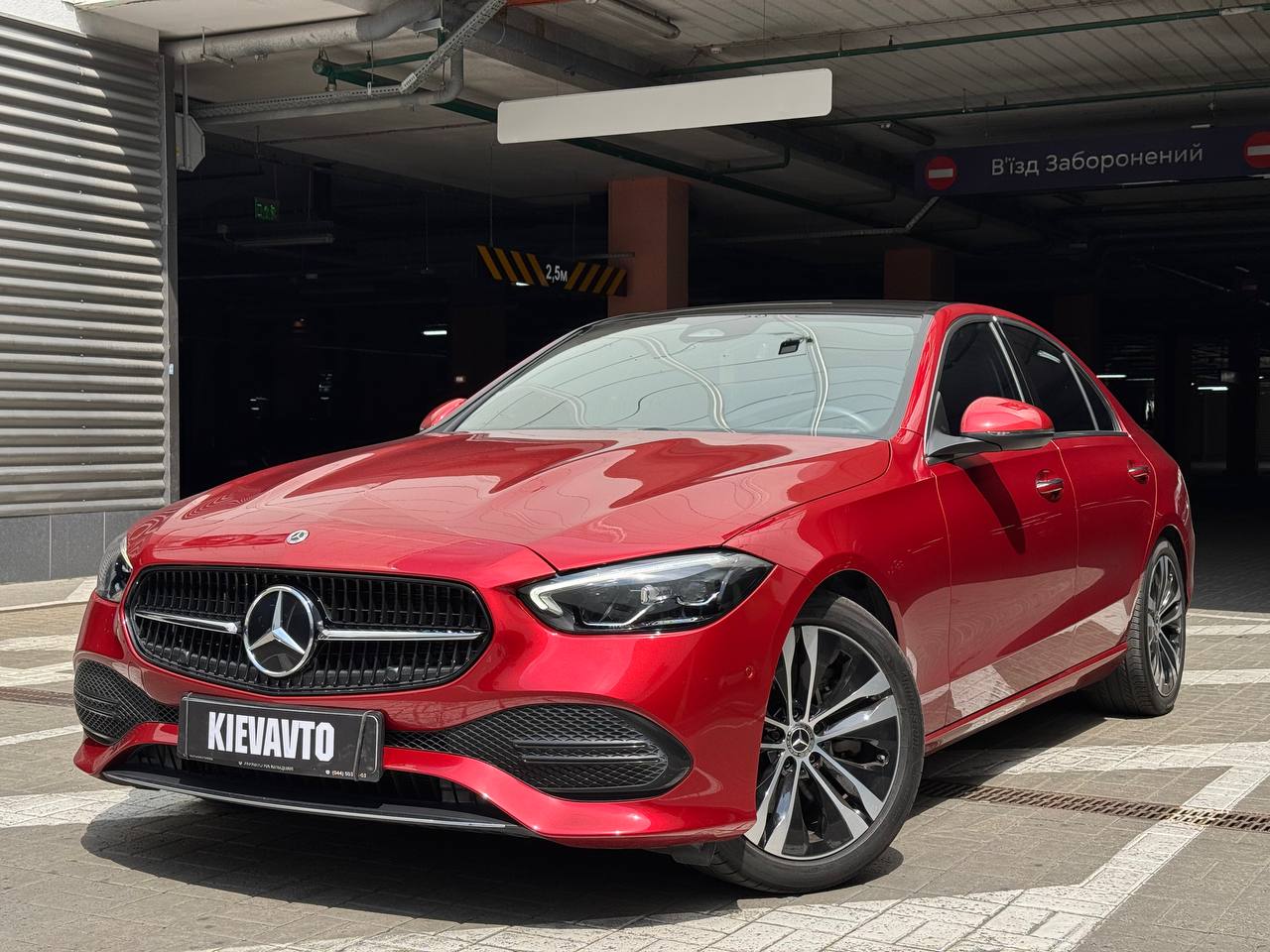 Mercedes-Benz C300 — фото 1